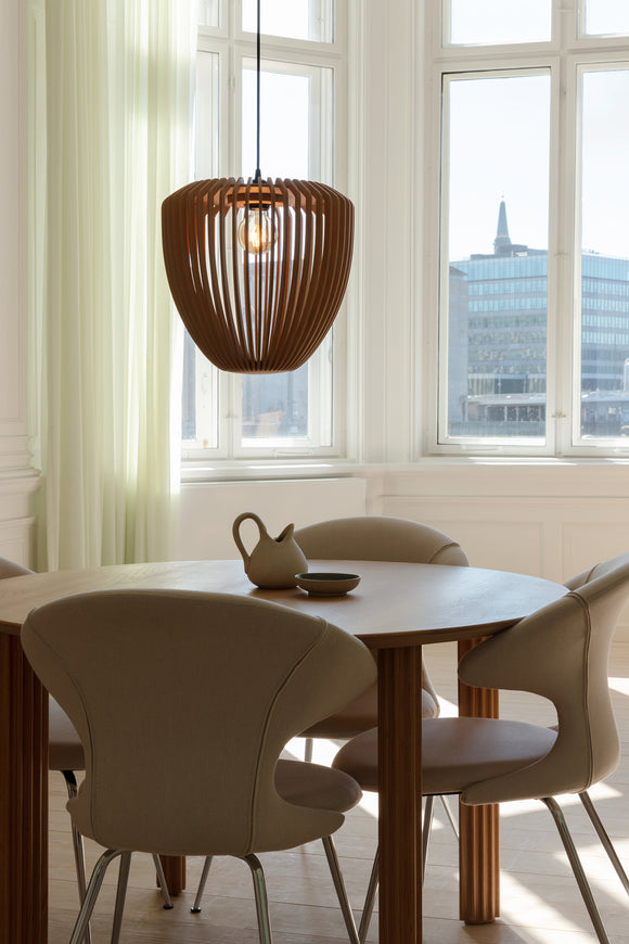 Comfort Circle Dining Table