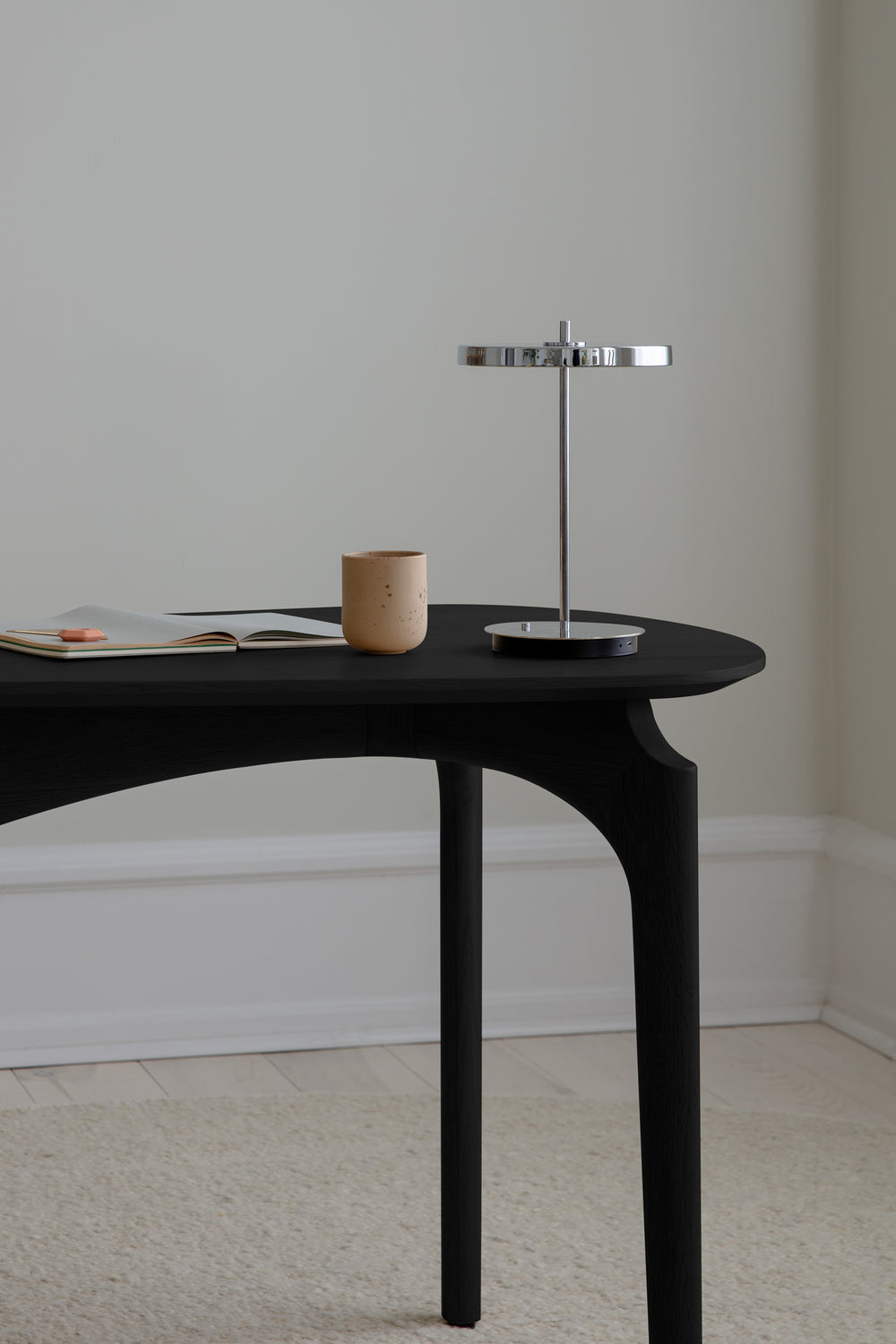 Duende Desk