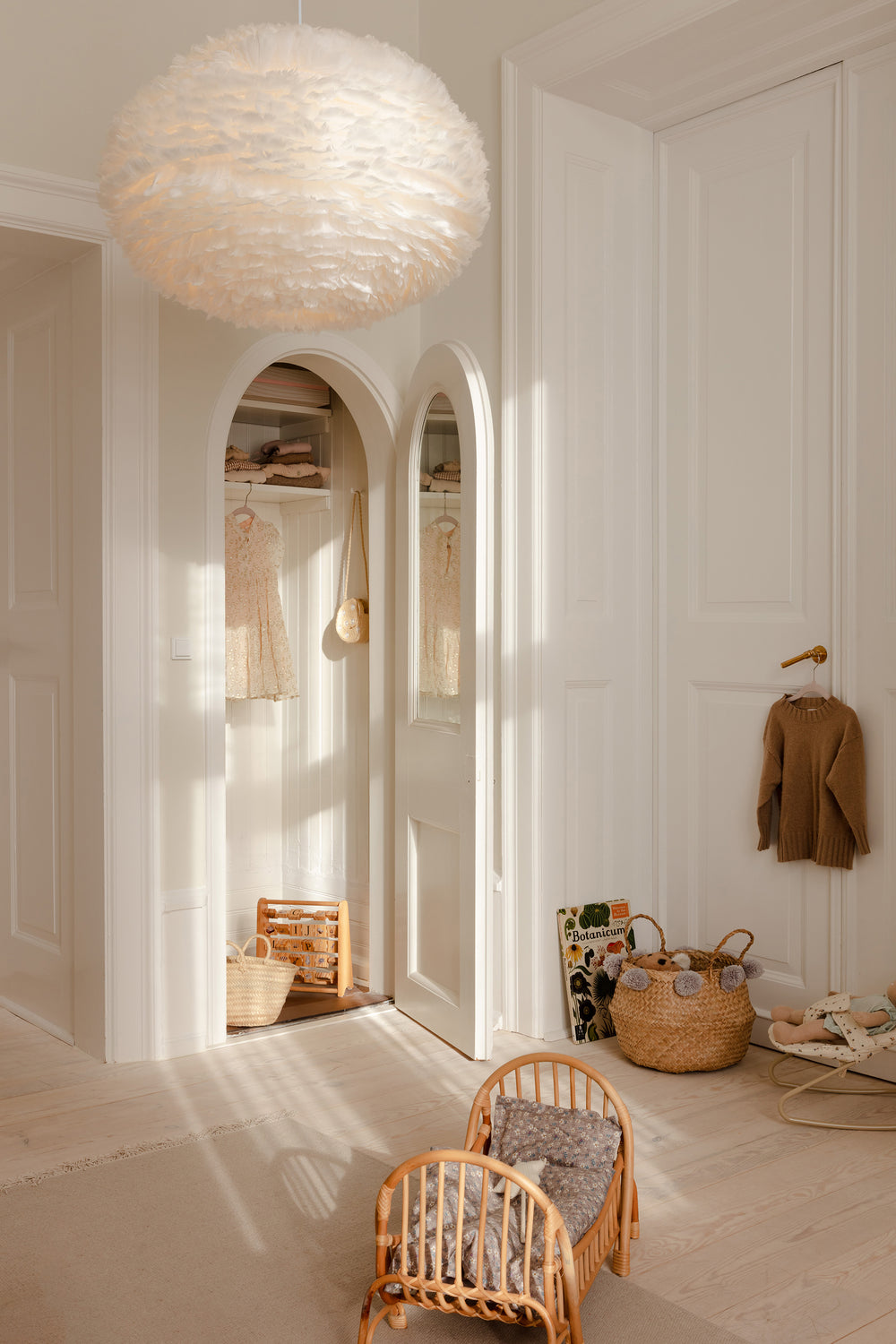 Eos Pendant Light