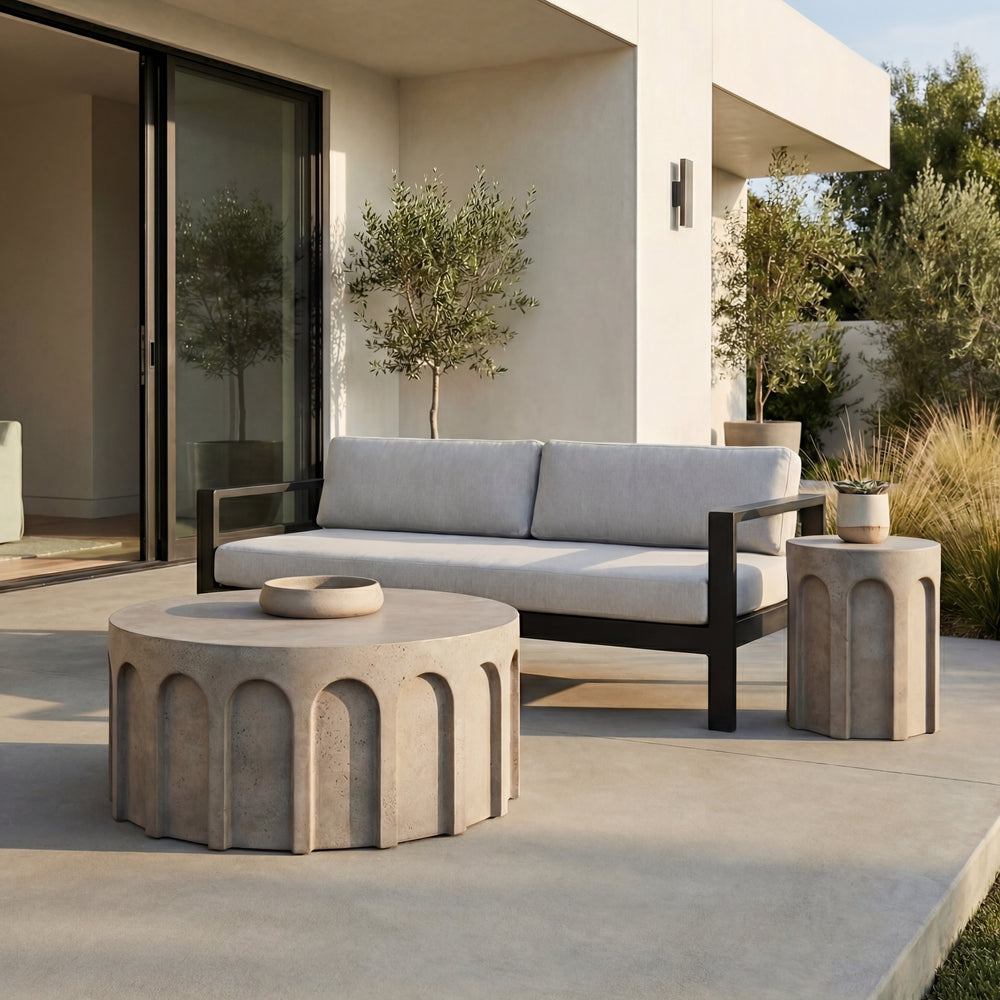Atlas Outdoor Round Coffee Table