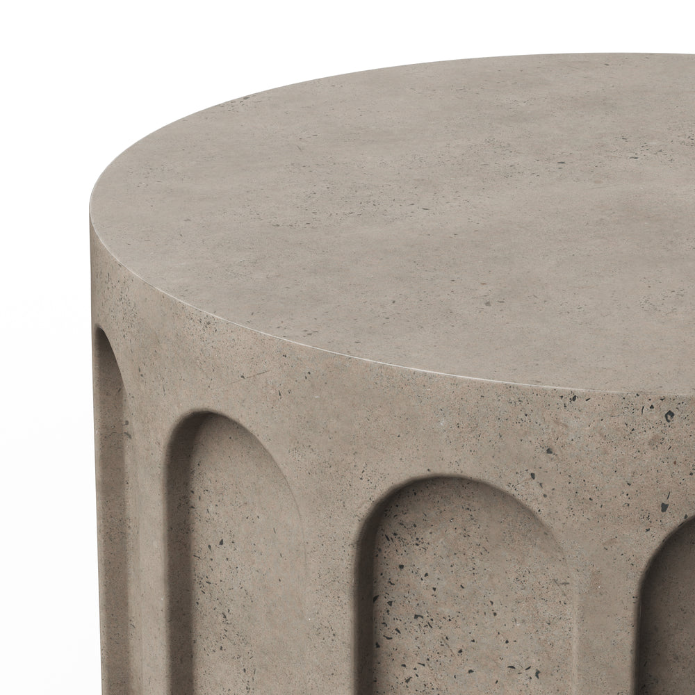 Atlas Outdoor Round Coffee Table
