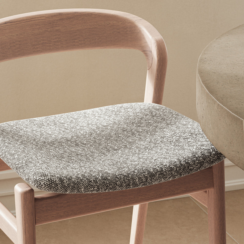 Velma Stool