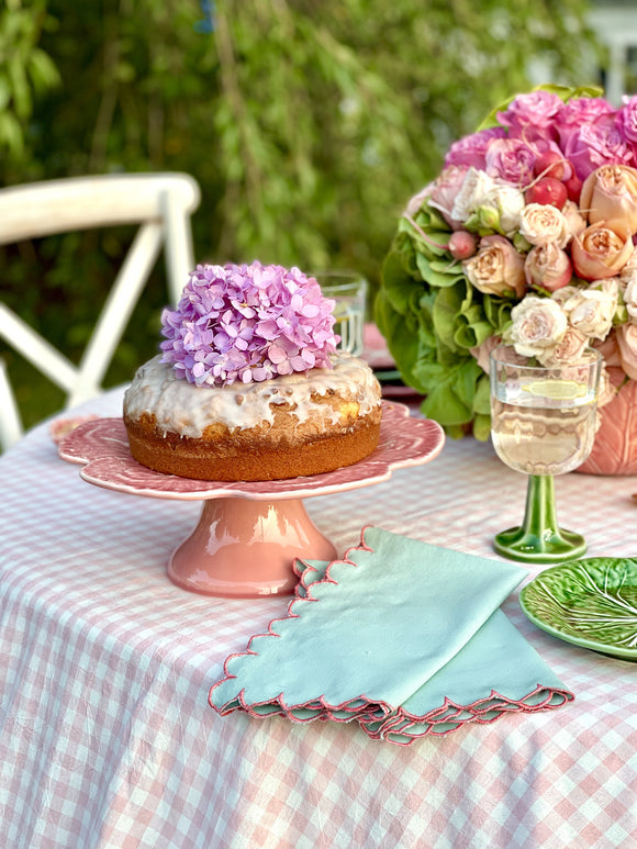 Cabbage Cake Stand