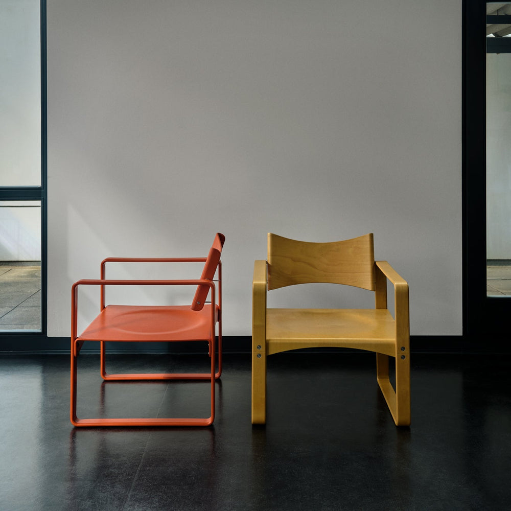 Series 270 F Lounge Armchair