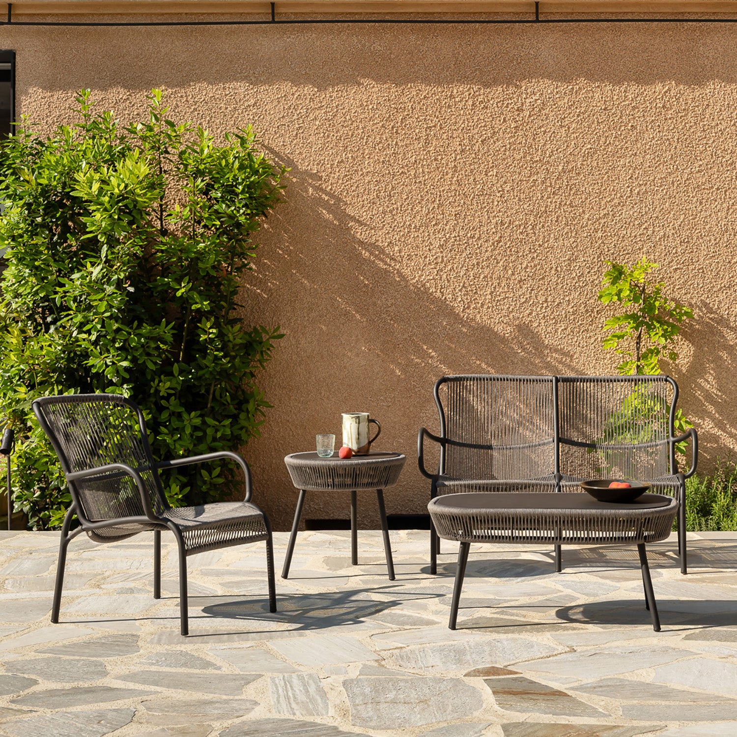 Vincent Sheppard Loop Outdoor Lounge Chair - 2Modern