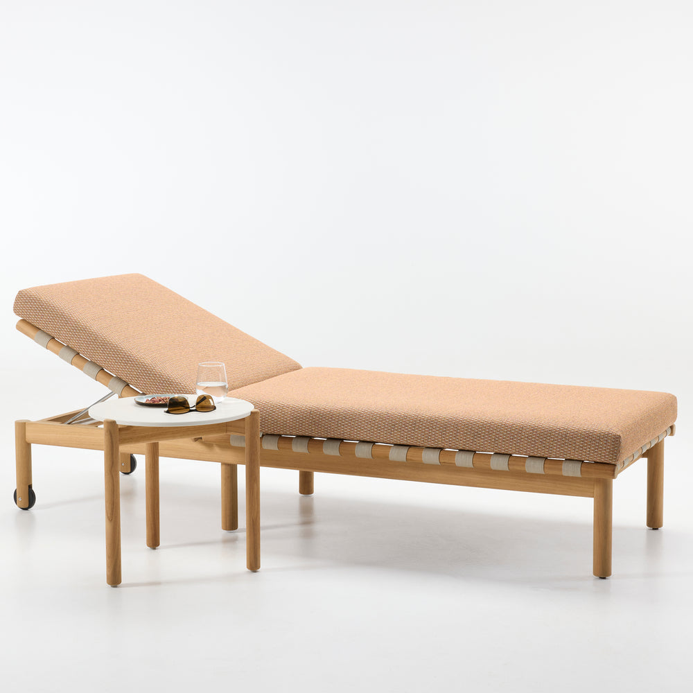Oda Outdoor Sunlounger
