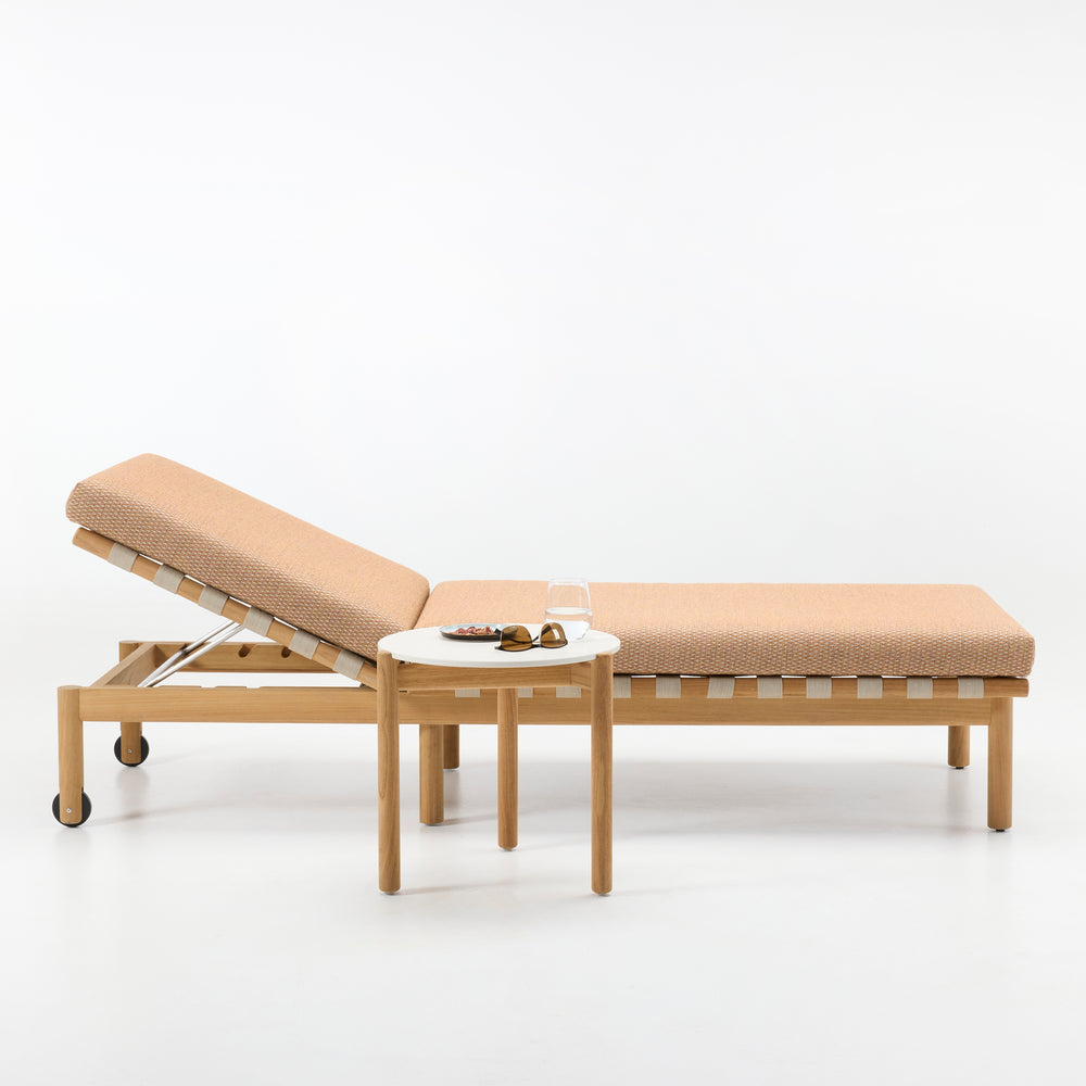 Oda Outdoor Sunlounger