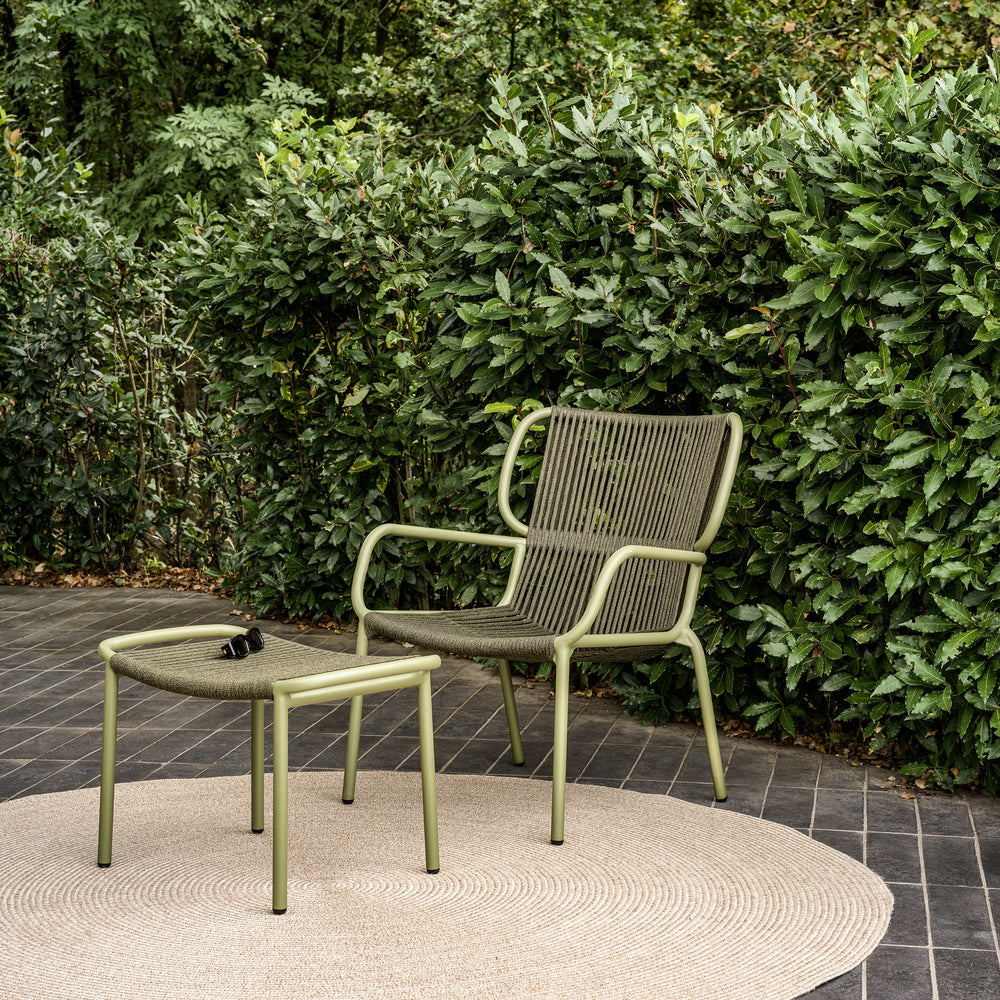 Ribbon Outdoor Lounge Chair