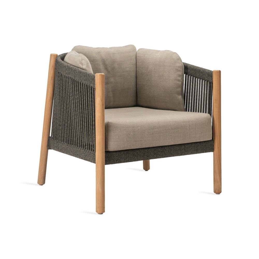 Lento Outdoor Lounge Chair
