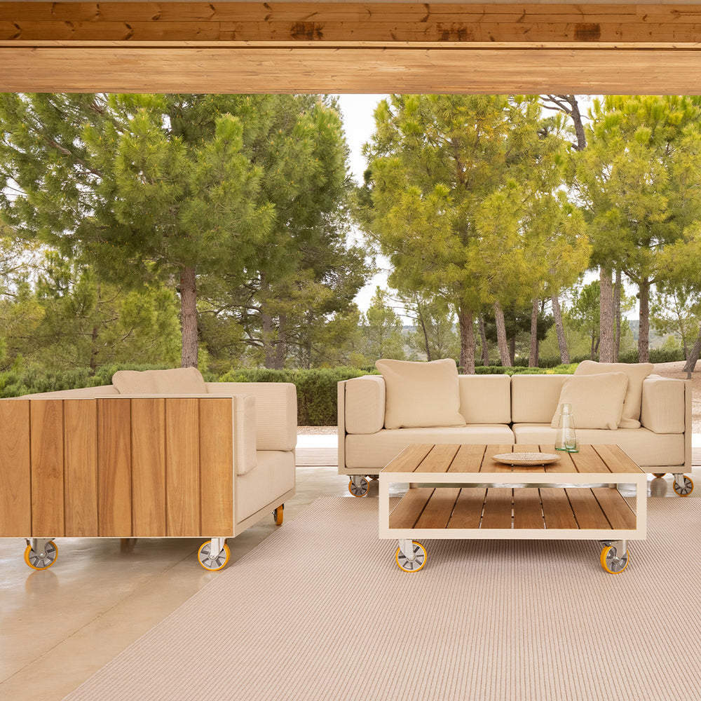 Vineyard Outdoor Coffee Table