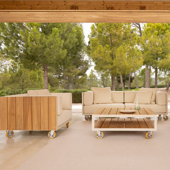 Vineyard Outdoor Coffee Table