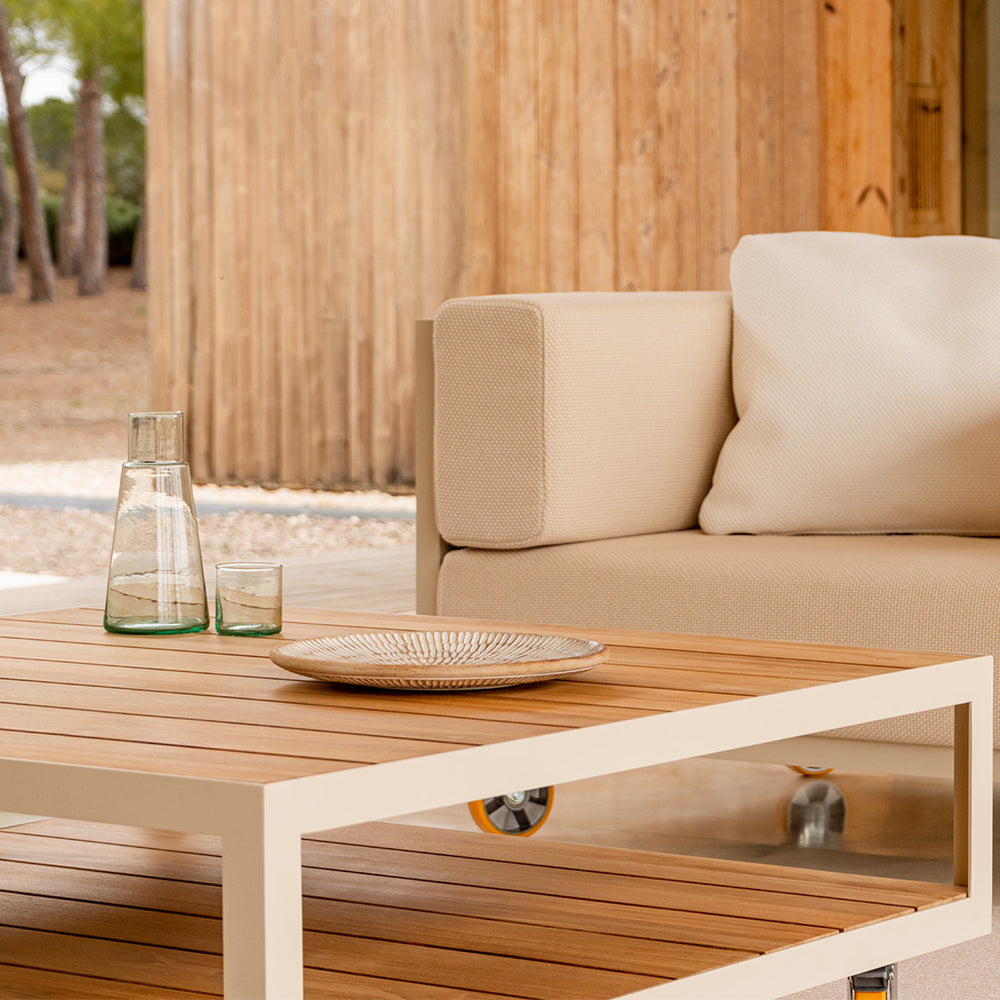 Vineyard Outdoor Coffee Table