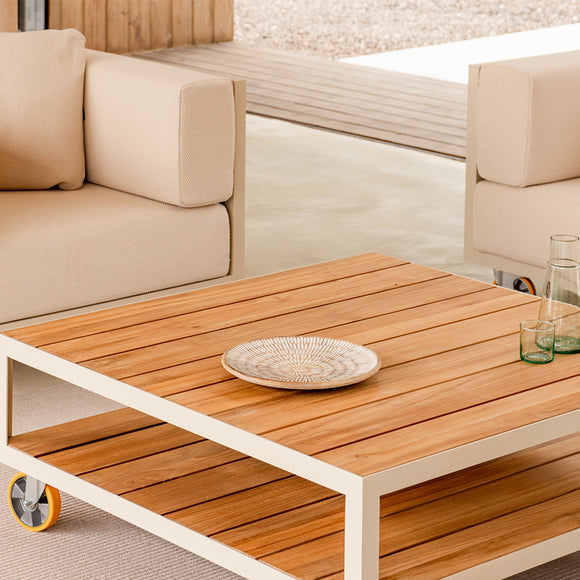 Vineyard Outdoor Coffee Table
