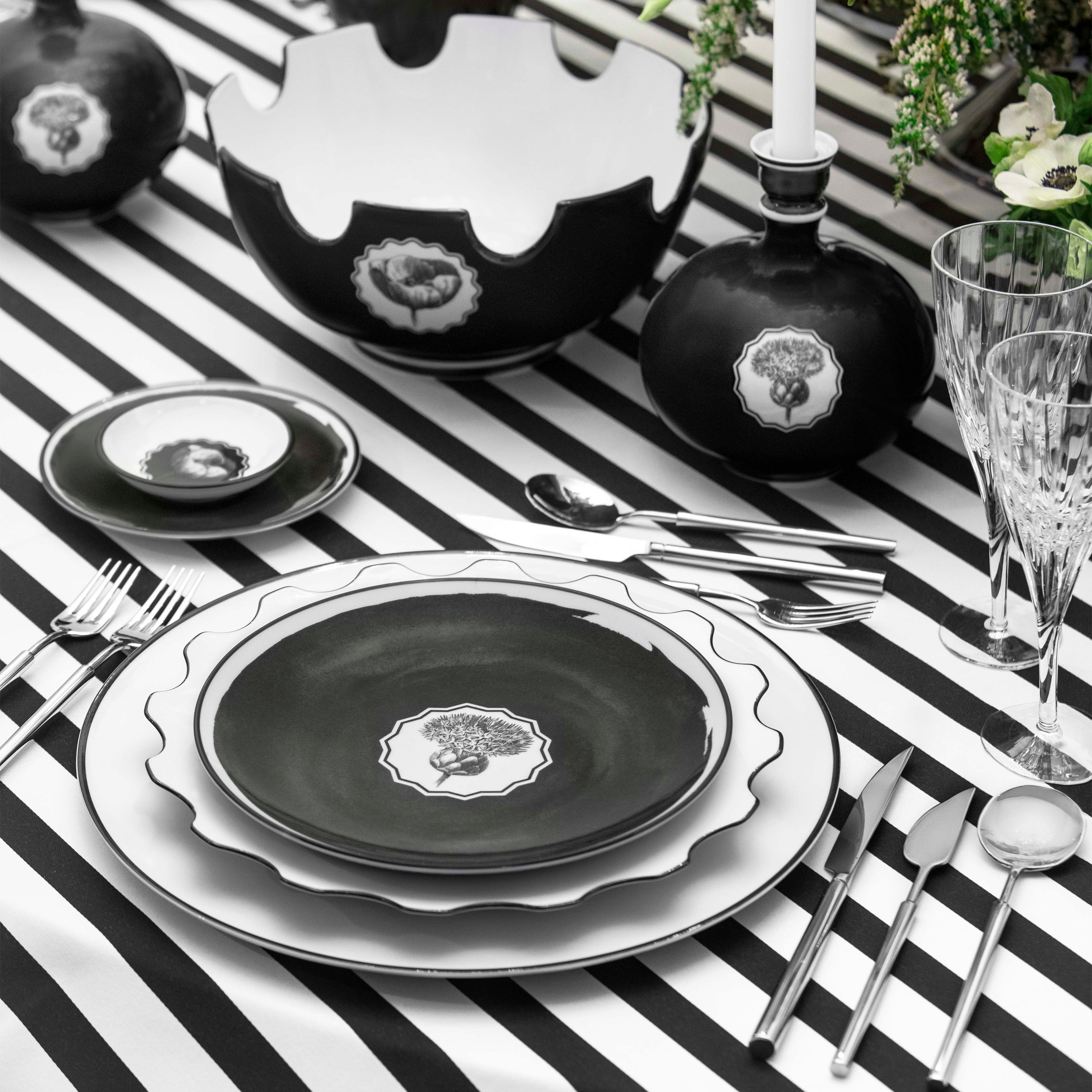 Vista Alegre Herbariae Dessert Plate - 2Modern