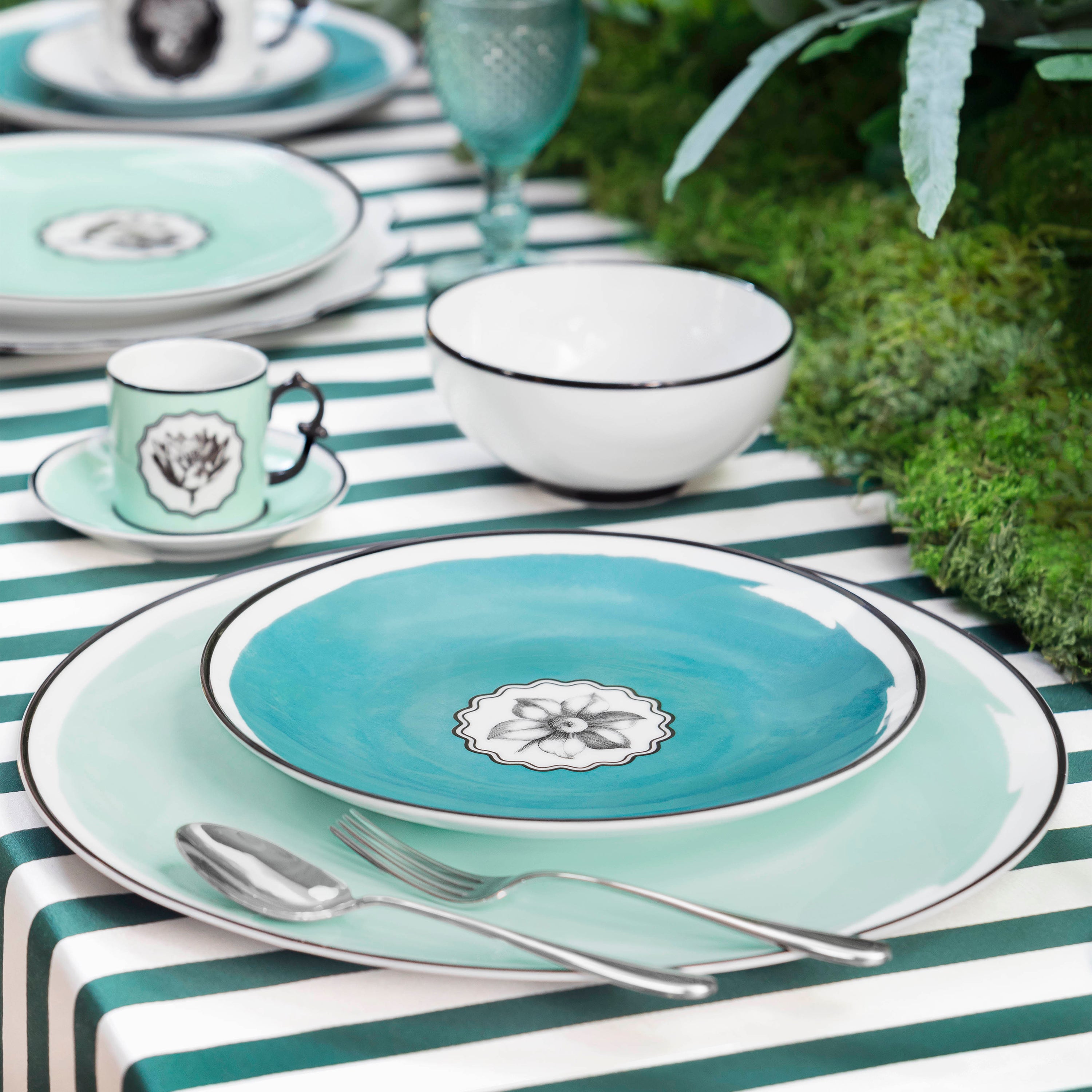 Vista Alegre Herbariae Dessert Plate - 2Modern