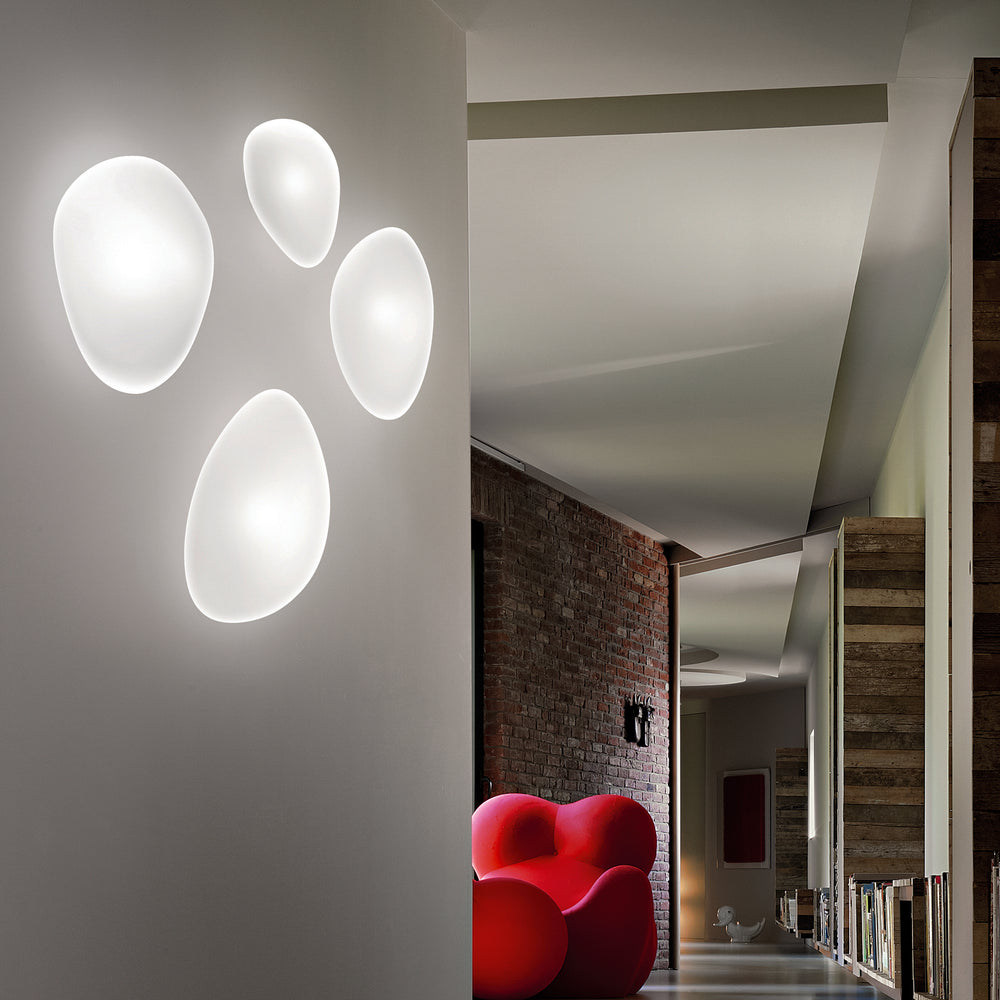 Neochic Wall/Ceiling Lamp