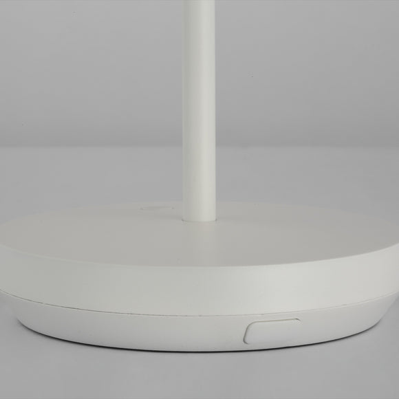 Doppia Portable LED Table Lamp