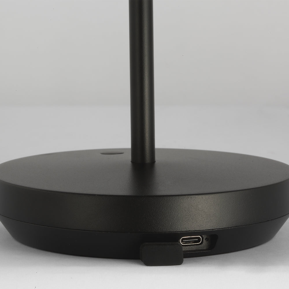 Doppia Portable LED Table Lamp