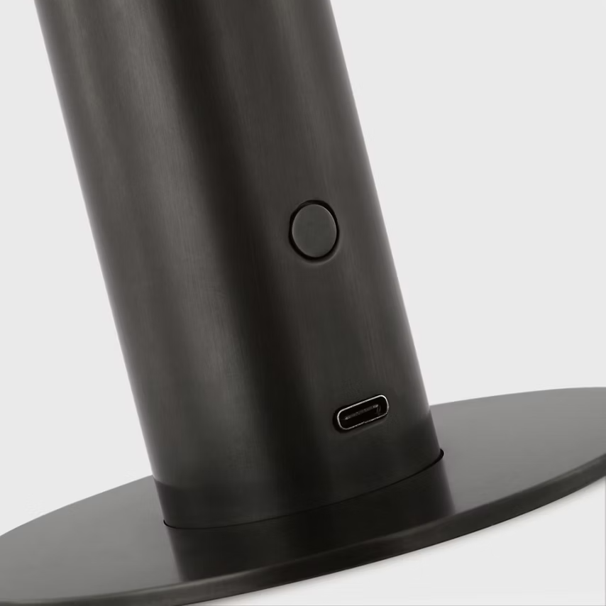 Visual Comfort Signature x Kelly Wearstler Melange Rechargeable Table Lamp