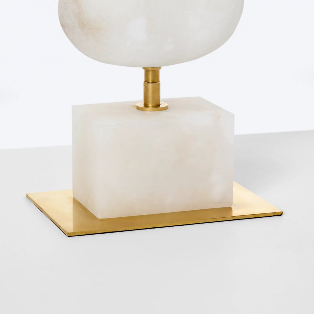 Visual Comfort Signature x Thomas O'Brien Dani Table Lamp