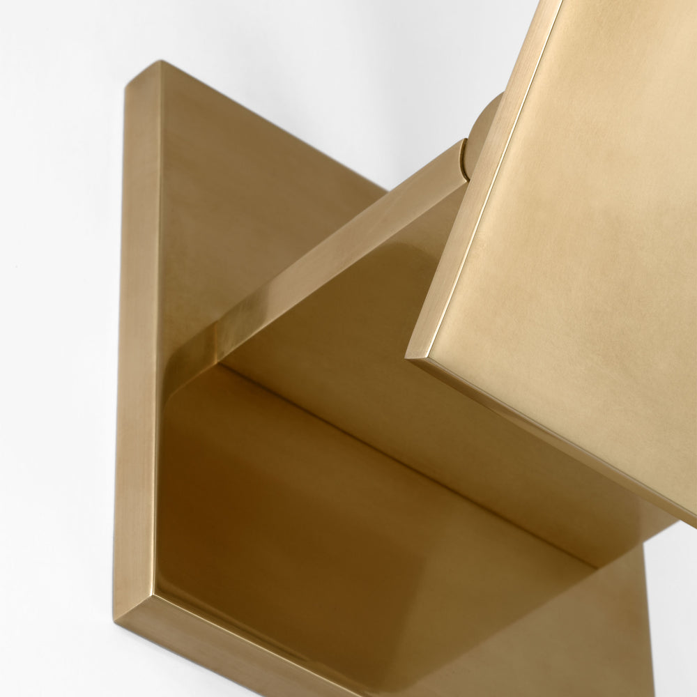 Kelly Wearstler Angolo Wall Sconce