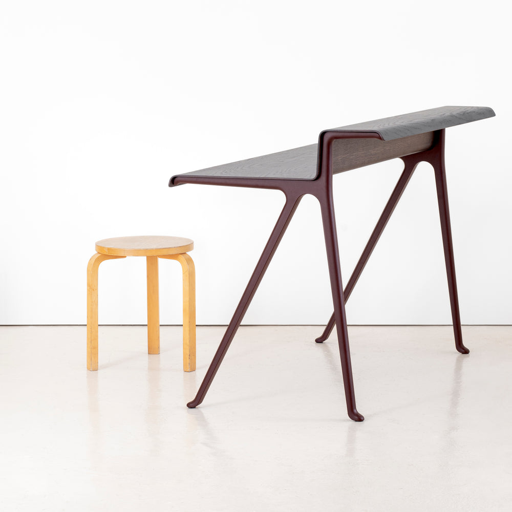 Courier Desk