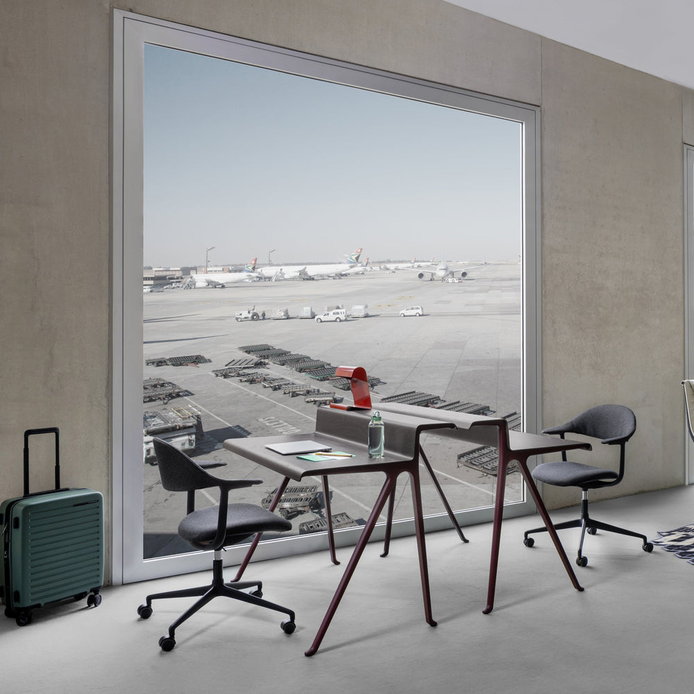 Courier Desk