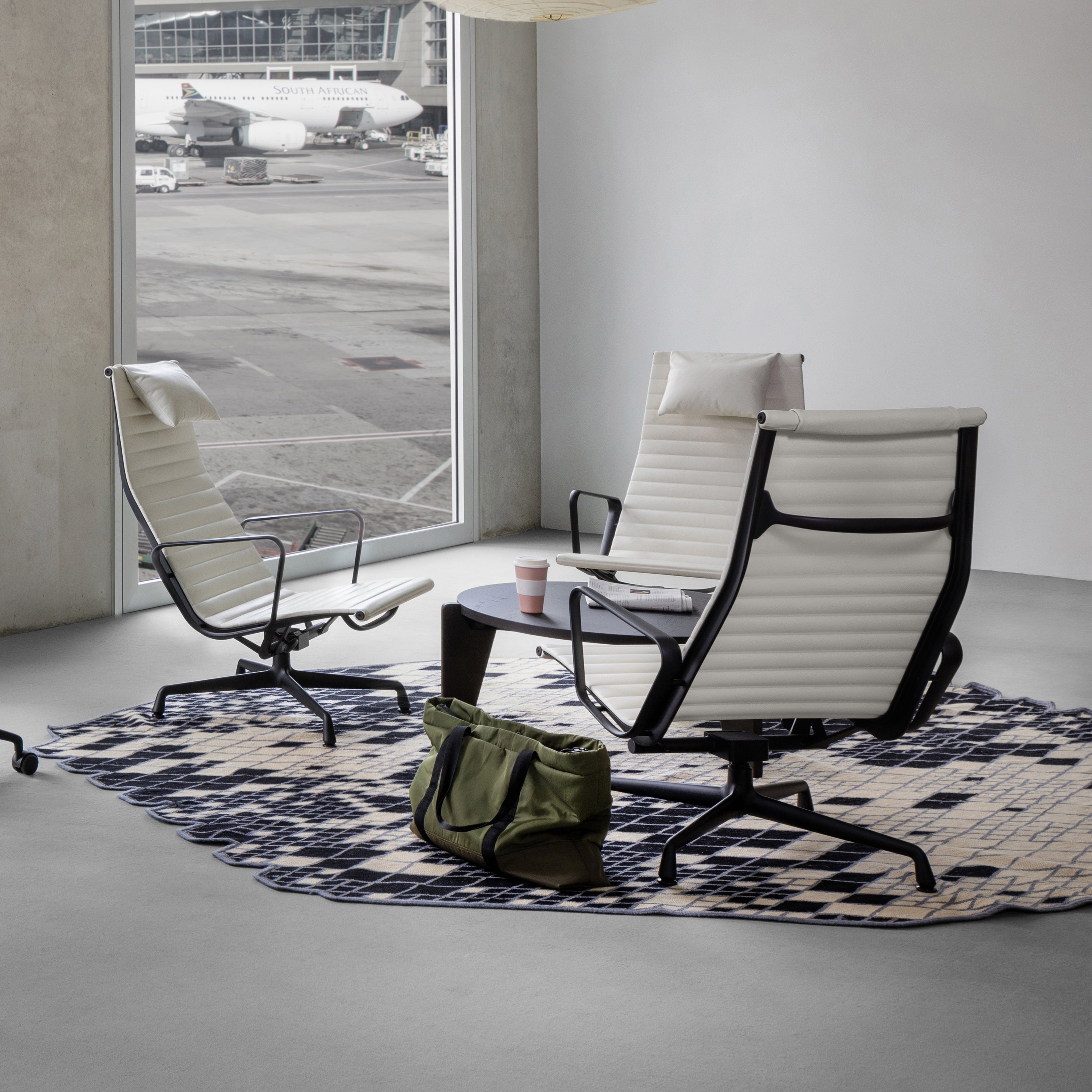 Vitra Gueridon Bas Coffee Table - 2Modern