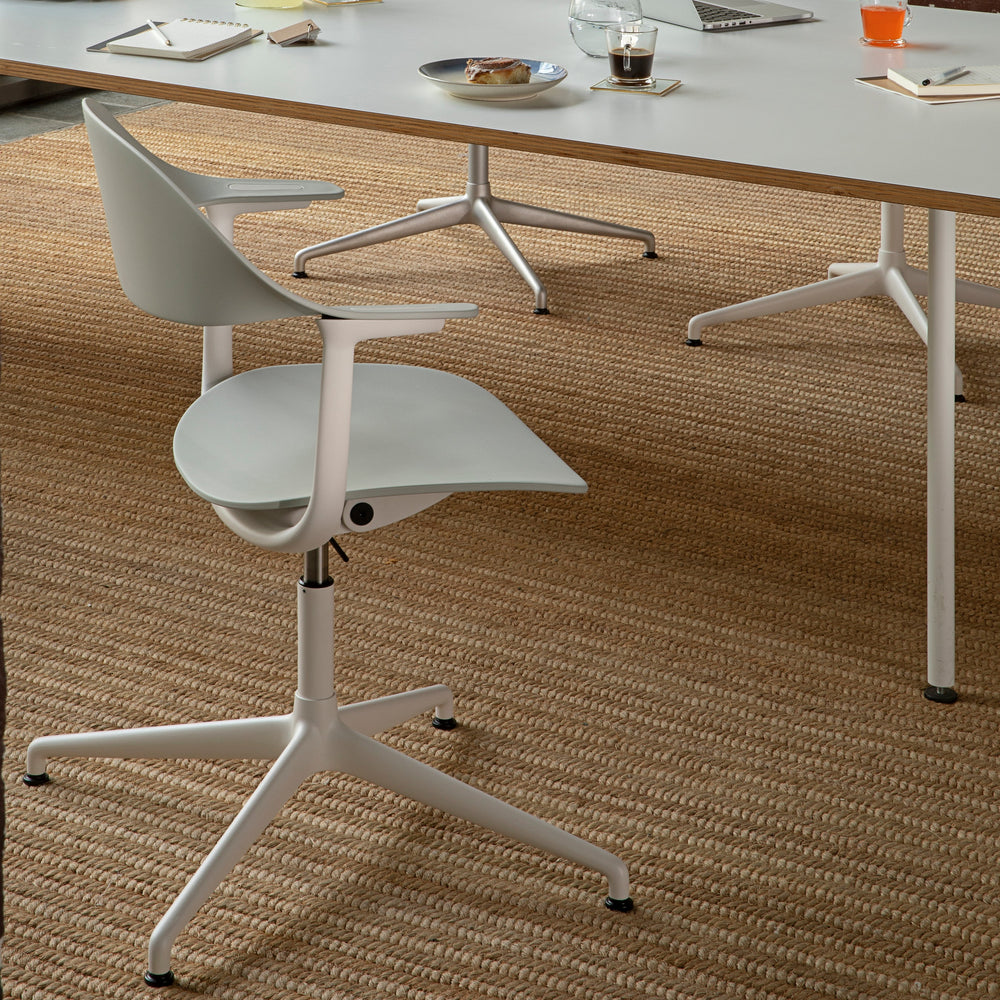 Mynt Plastic Task Chair