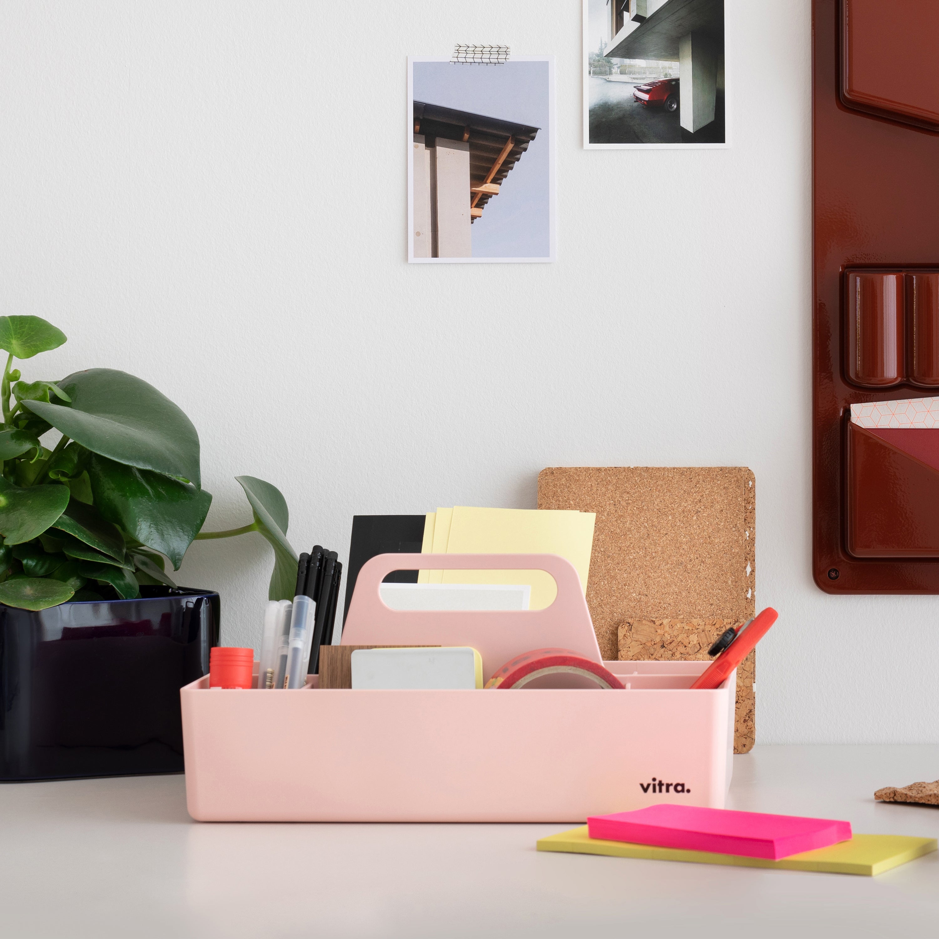 Vitra RE Toolbox - 2Modern