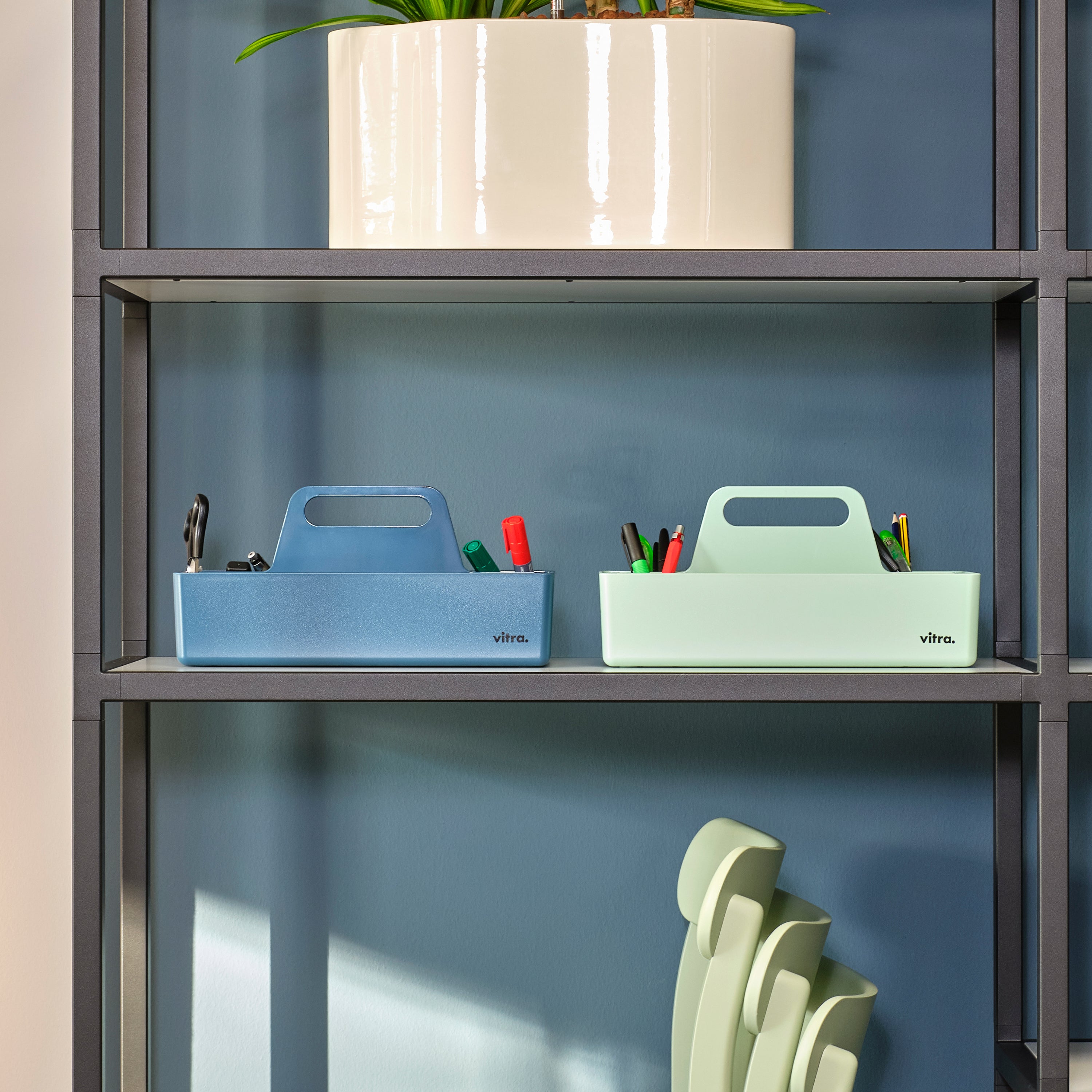 Vitra RE Toolbox - 2Modern