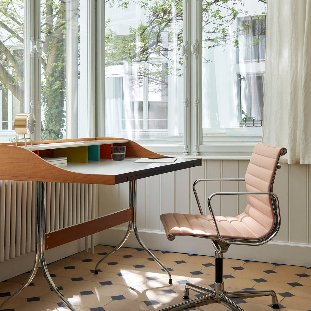 Tripod Clock