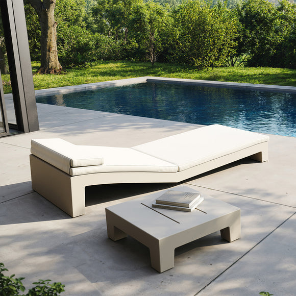 Jut Outdoor Sun Chaise