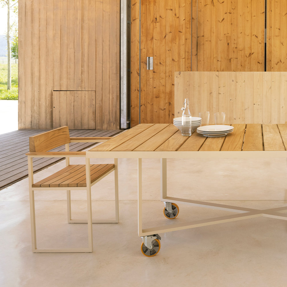 Vineyard Outdoor Dining Armchair