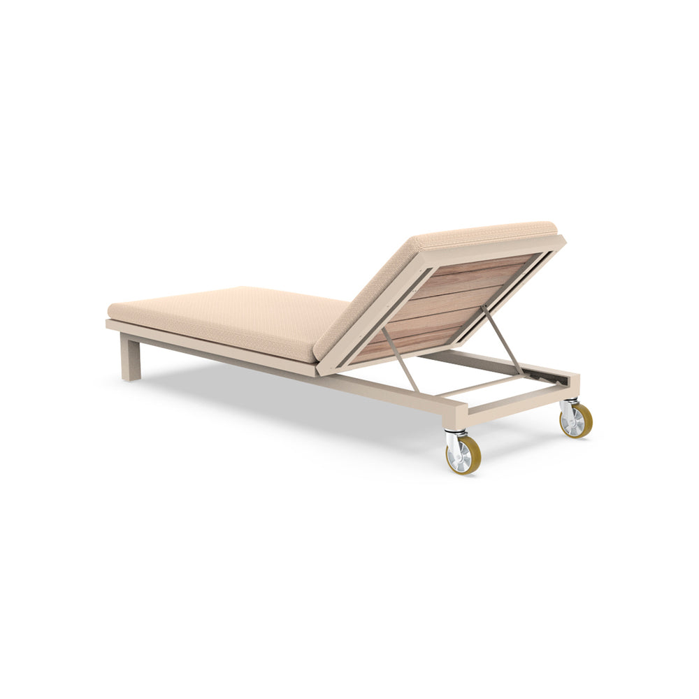 Vineyard Outdoor Sun Lounger