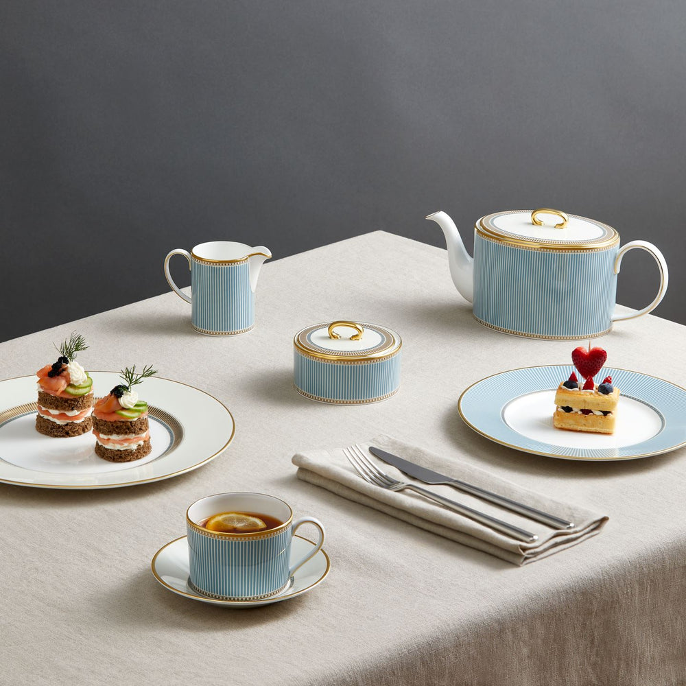 Helia Teapot