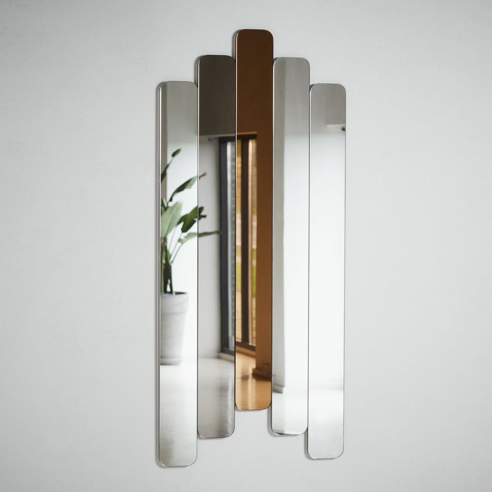 Logs Mirror