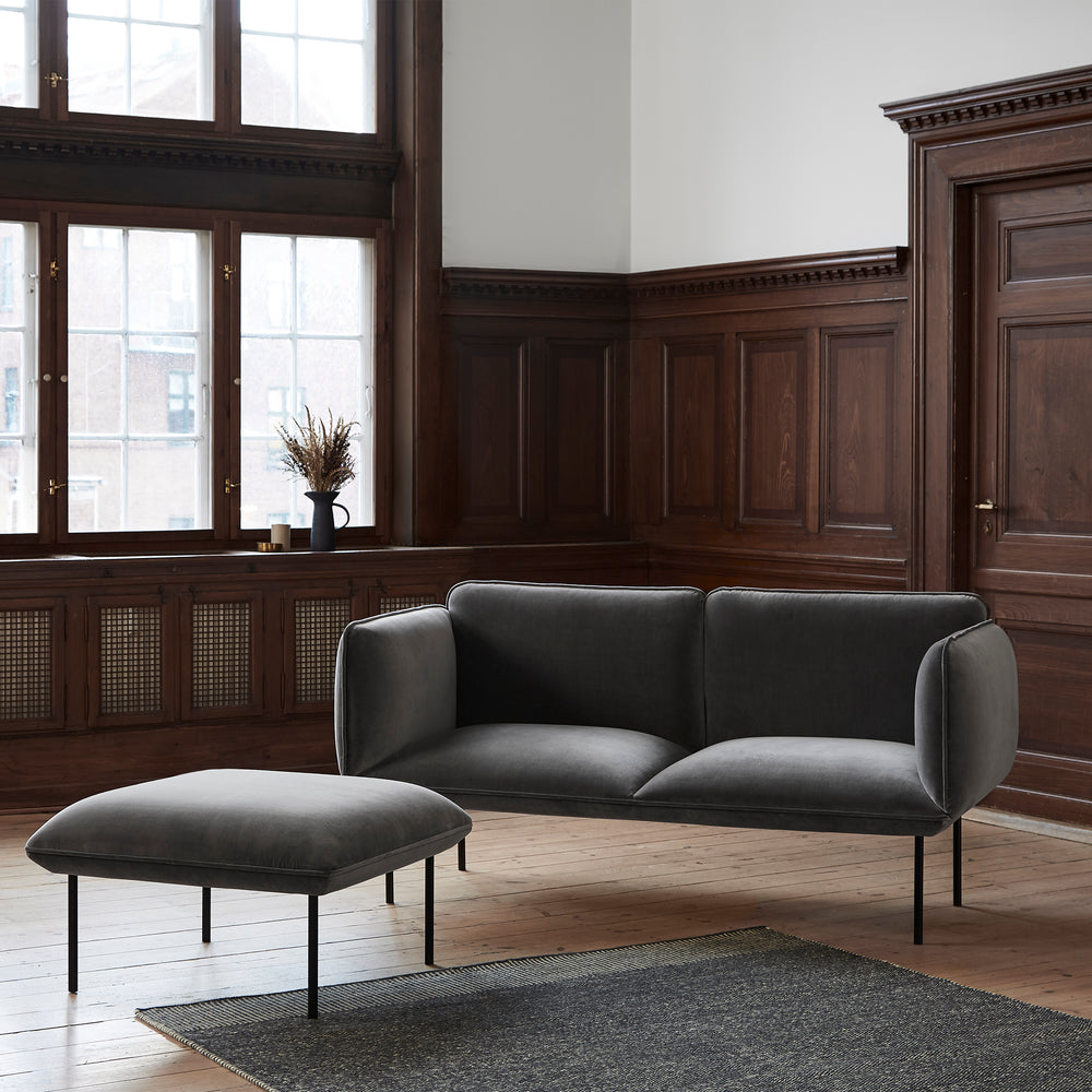 Nakki Sofa