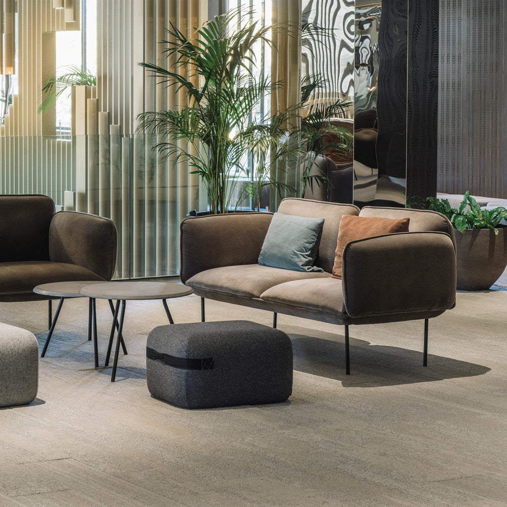 Nakki Sofa