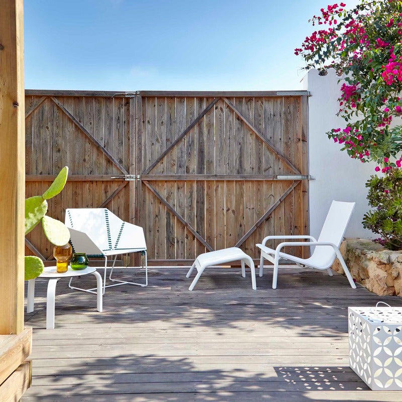 Stack Outdoor High Back Lounge Chair
