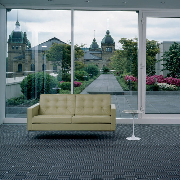 Florence Knoll Relaxed Settee