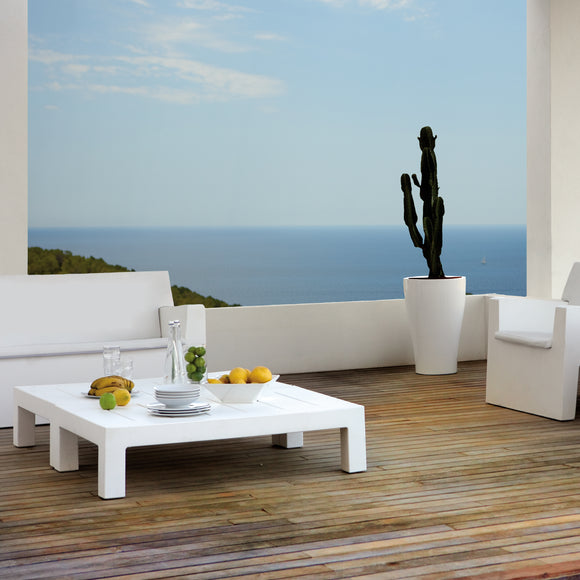 Jut Outdoor Coffee Table