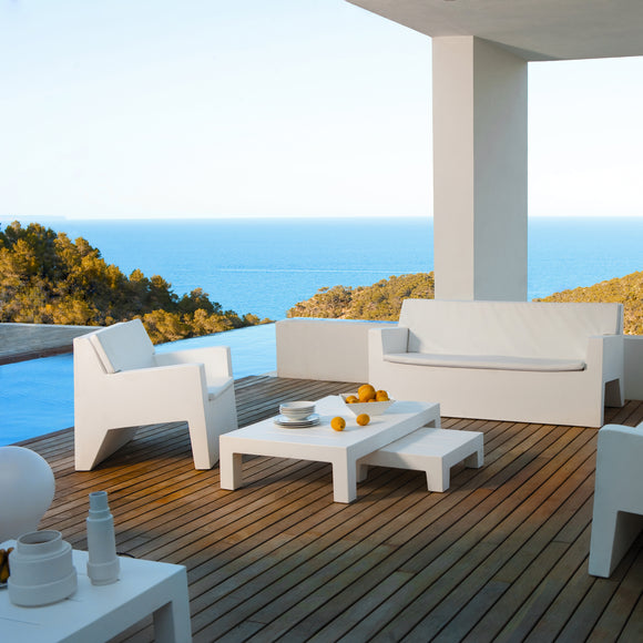 Jut Outdoor Coffee Table