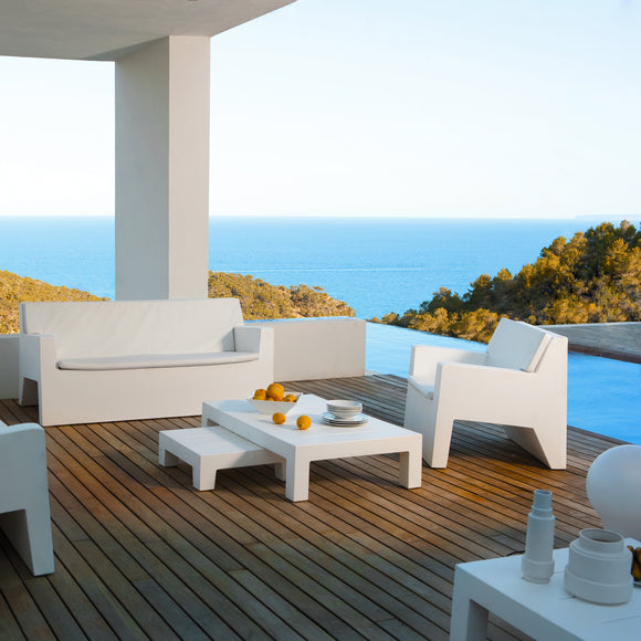 Jut Outdoor Coffee Table