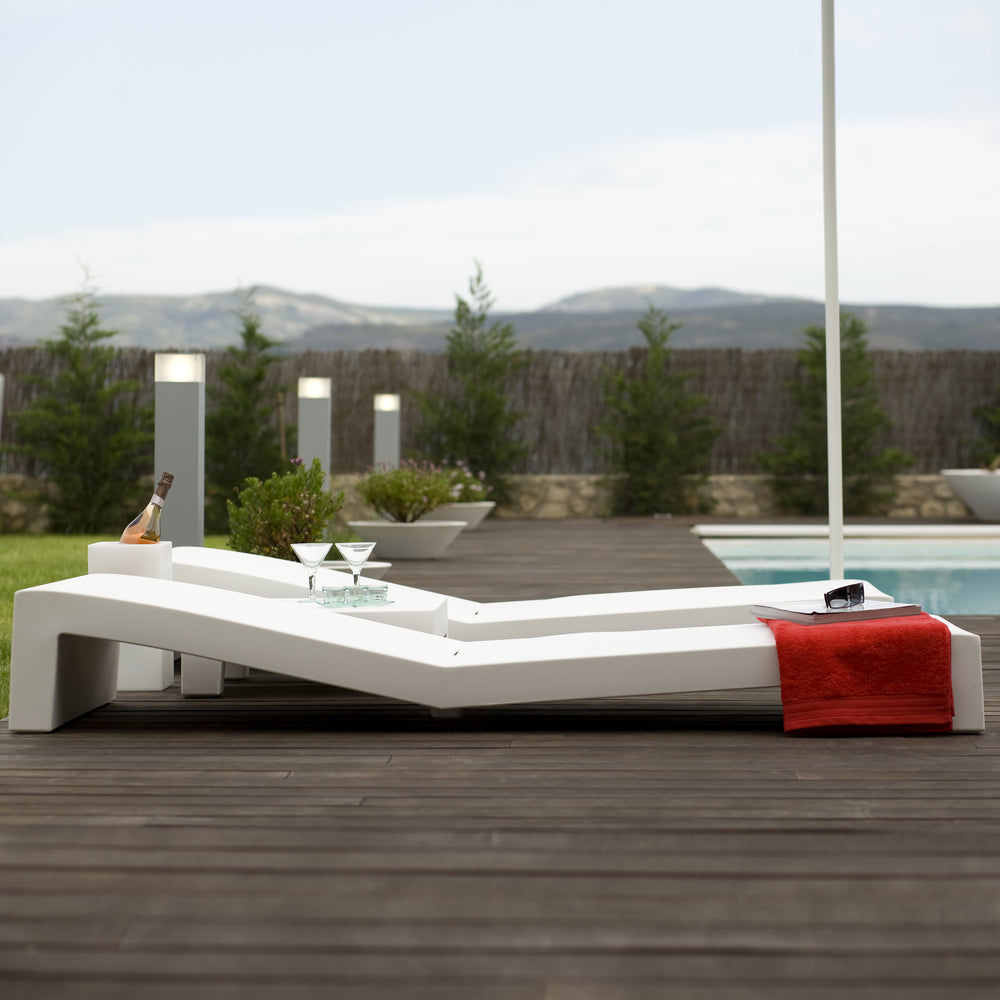 Jut Outdoor Sun Chaise