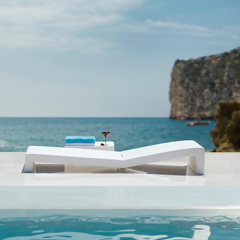 Jut Outdoor Sun Chaise