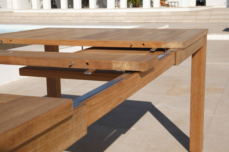 Linear Extending Outdoor Table