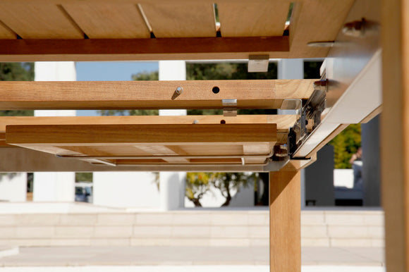 Linear Extending Outdoor Table