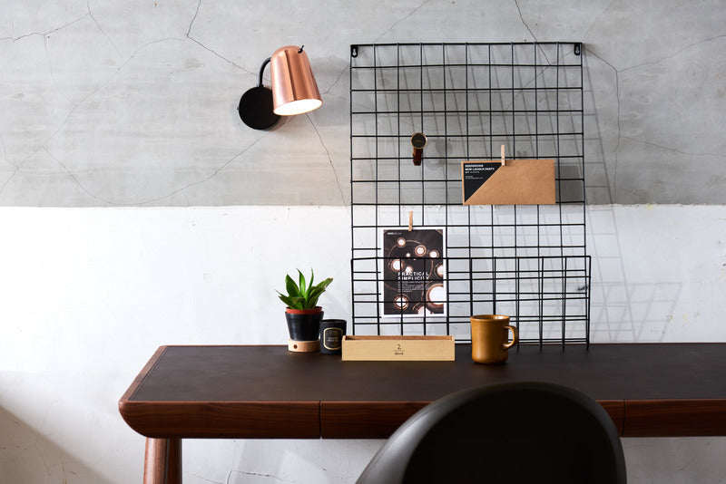 Dobi Wall Light