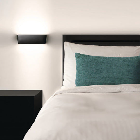 Flaca Wall Light